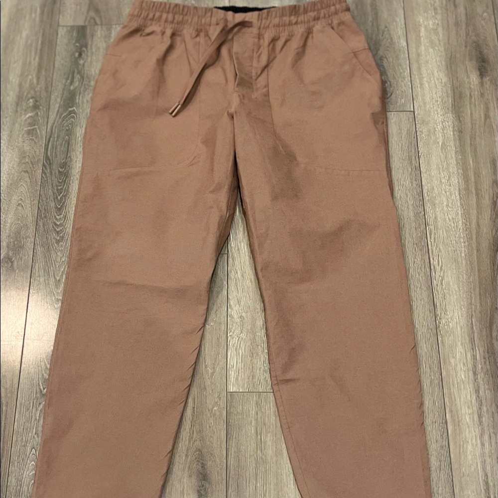 Lululemon Cropped ABC Pant